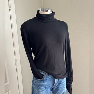 Banana Republic Blac Soft‎ Luxe Turtleneck Shirt Size Small